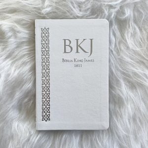 8 - Bíblia slim bkj ultra fina branca